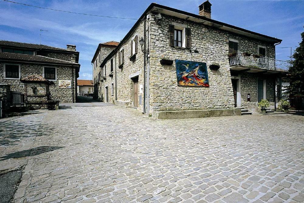 Case Franzero Hotel Levice Exterior foto